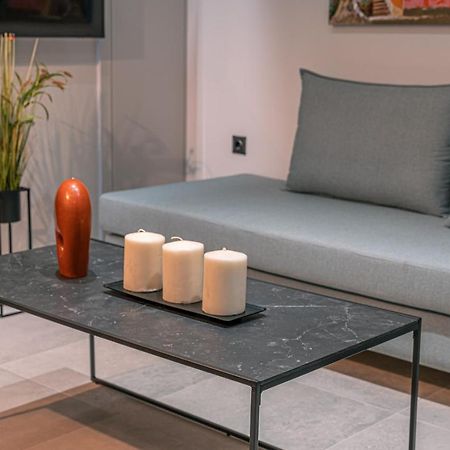 Brand New Suites In City Center Heraklion Exteriör bild