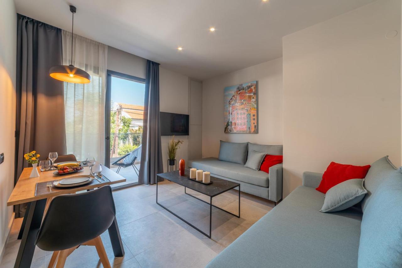 Brand New Suites In City Center Heraklion Exteriör bild